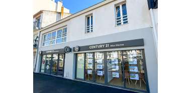 Photo agence CENTURY 21 BLEU MARINE LES SABLES CENTRE Photo agence CENTURY 21 BLEU MARINE LES SABLES CENTRE
