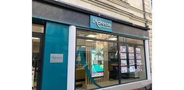 Photo agence L'Adresse Angers rue des Lices Photo agence L'Adresse Angers rue des Lices