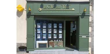 Photo agence LA CLE POUR TOIT Photo agence LA CLE POUR TOIT