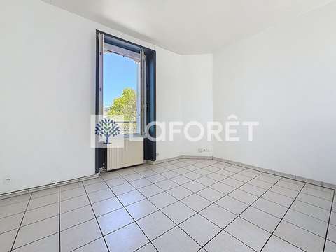 Location appartement 3 pièces Airvault 79