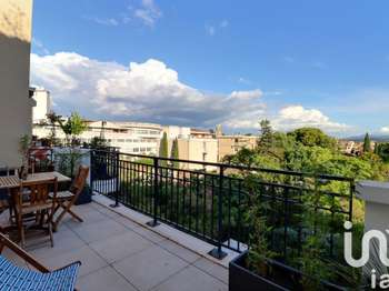 Location Appartement 3 piècesAix-en-Provence
