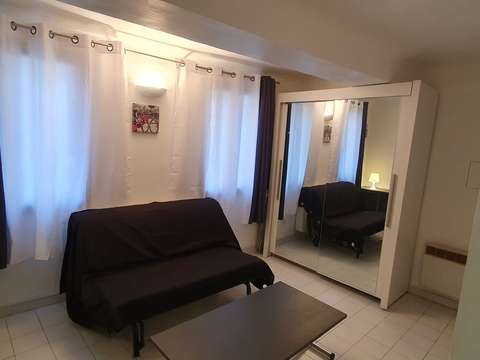 Location appartement 1 pièce Aix-en-Provence 13