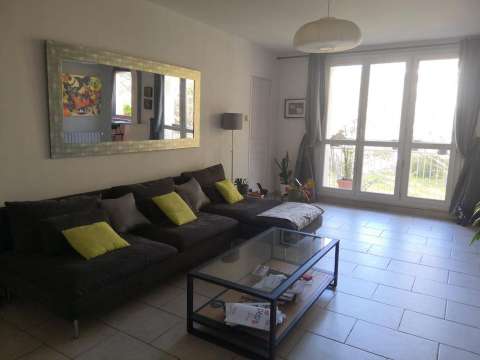 Location appartement 1 pièce Aix-en-Provence 13