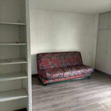 Location appartement 1 pièce Aix-en-Provence 13