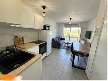 Location appartement 2 pièces Aix-en-Provence 13
