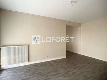 Location Appartement 4 piècesArgenton-l'Église