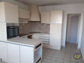 Location Appartement 4 piècesAvessac