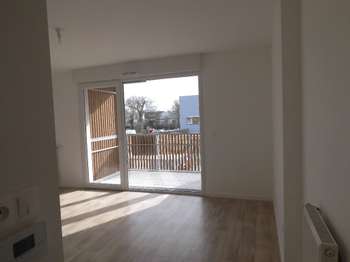 Location Appartement 2 piècesBeaucouzé