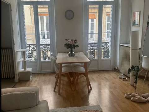 Location appartement 2 pièces Bordeaux 33