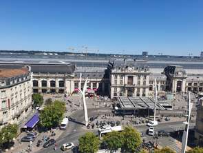 Location Appartement 3 piècesBordeaux