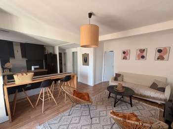 Location Appartement 4 piècesBordeaux