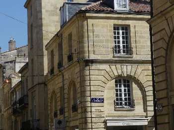 Location Appartement 3 piècesBordeaux