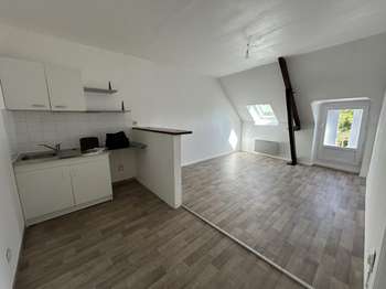 Location Appartement 3 piècesBourg-des-Comptes
