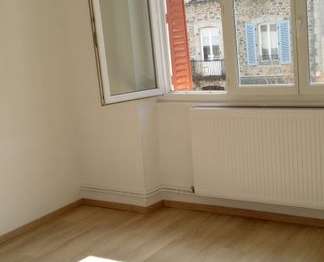 Location appartement 4 pièces Champs-sur-Tarentaine-Marchal 15