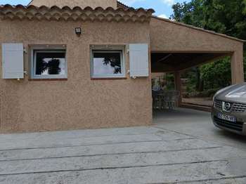 Location Appartement T1Châteauneuf-le-Rouge