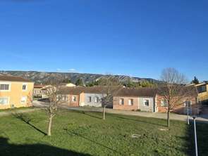 Location Appartement 4 piècesCheval-Blanc