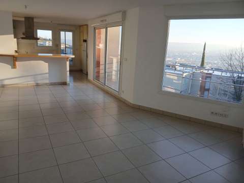 Location appartement 5 pièces Clermont-Ferrand 63