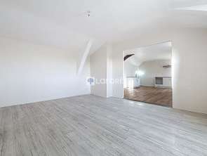 Location Appartement 4 piècesCouffé