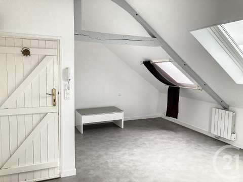 Location appartement 1 pièce Dinan 22