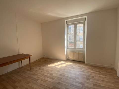 Location appartement 3 pièces Dinan 22