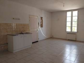 Location Appartement 3 piècesDoue-la-Fontaine