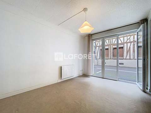 Location appartement 1 pièce Elbeuf 76