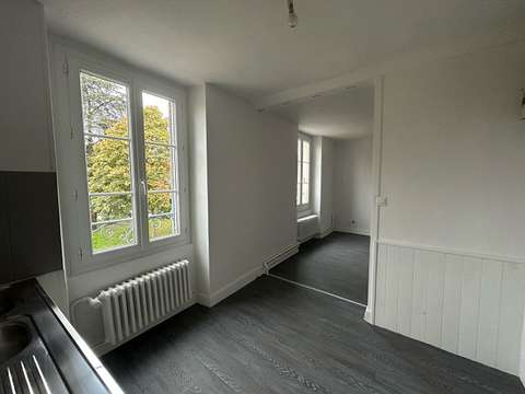 Location Studio 1 pièce Falaise 14