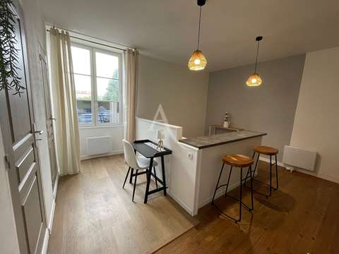 Location appartement 1 pièce Fontenay-le-Comte 85