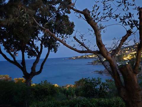 Location appartement 2 pièces Fréjus 83