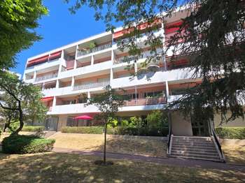 Location Appartement 5 piècesGarches