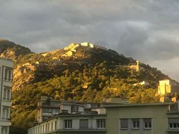 Location Appartement T1Grenoble