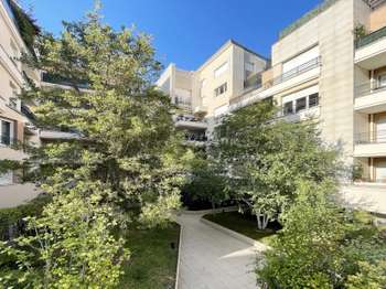 Location Appartement 2 piècesIssy-les-Moulineaux