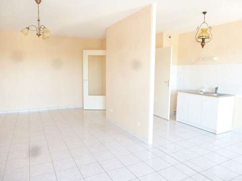 Location appartement 2 pièces La Ferté-Bernard 72