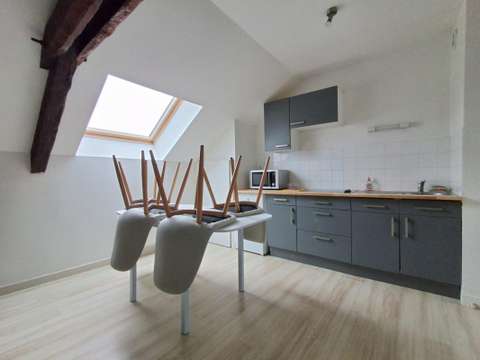 Location appartement 1 pièce La Roche-sur-Yon 85