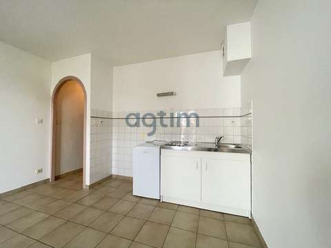 Location appartement 1 pièce La Roche-sur-Yon 85