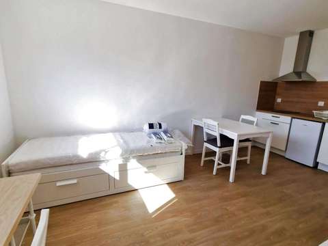 Location appartement 1 pièce La Roche-sur-Yon 85