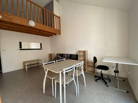 Location appartement 1 pièce La Roche-sur-Yon 85