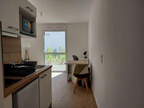 Location appartement 1 pièce La Roche-Sur-Yon Centre Ville 85