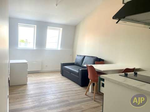 Location appartement 1 pièce La Roche-Sur-Yon Centre Ville 85