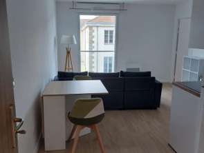 Location Appartement 2 piècesLa Roche-Sur-Yon Centre Ville