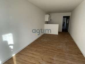 Location Appartement 2 piècesLa Roche-Sur-Yon Centre Ville