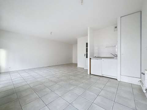 Location Studio 1 pièce La Roche-Sur-Yon Centre Ville 85