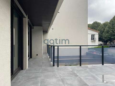 Location appartement 4 pièces La Roche-Sur-Yon Centre Ville 85