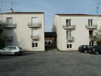 Location appartement 1 pièce La Roche-Sur-Yon Centre Ville 85