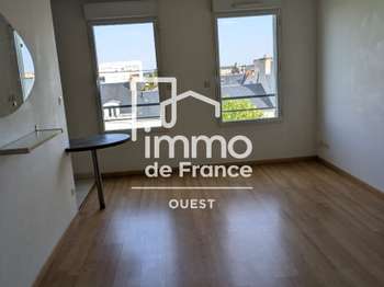 Location Appartement 2 piècesLa Roche-Sur-Yon Centre Ville