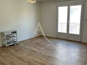 Location Appartement 2 piècesLa Roche-Sur-Yon Saint André D'ornay - Zone Sud-Ouest