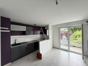Location Appartement 2 piècesLa Roche-Sur-Yon Zad - Zi Nord