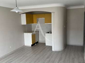 Location Appartement 2 piècesLa Roche-Sur-Yon Zad - Zi Nord