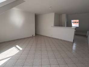 Location Appartement 3 piècesLa Suze-sur-Sarthe