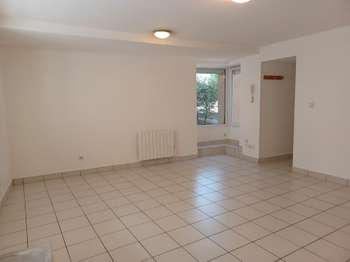 Location Appartement 3 piècesLa Suze-sur-Sarthe